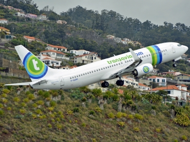 F-GZHI · Boeing 737-86J(WL) · (FNC / LPMA)