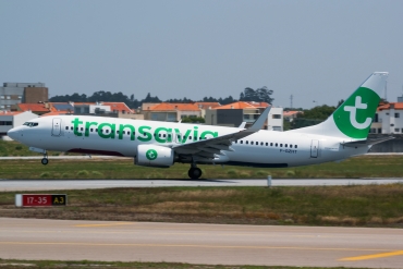 F-GZHT (41332) 2015 Boeing 737-8K2(WL)