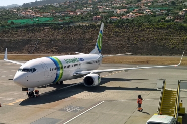 F-GZHJ (37778) 2013 Boeing 737-86J(WL)