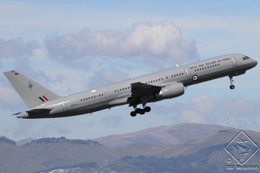 NZ7572 (26634) 1993 Boeing 757-2K2