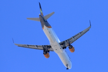 OY-TCI (6468) 2015 Airbus A321-211(WL)