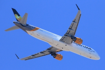 OY-TCE (6342) 2014 Airbus A321-211(WL)