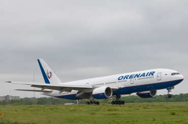 VQ-BNU (29908) 1999 Boeing 777-2Q8 ER