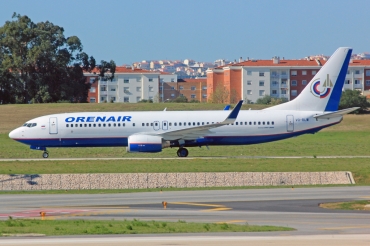 VQ-BLW (28381) 1999 Boeing 737-85P WL