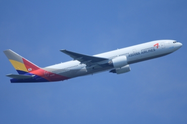 HL7775 (cn 30862) Boeing 777-28EER