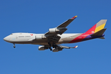 HL7420 (cn 25783) Boeing 747-48EFSCD