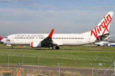 VH-YIV · Boeing 737-8FE(WL) · (SYD / YSSY)