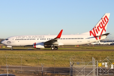 VH-YFI · Boeing 737-8FE(WL) · (SYD / YSSY)