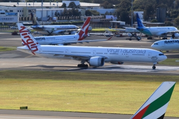 VH-VOZ · Boeing 777-3ZG/ER · (SYD / YSSY)