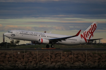 VH-YFS (41027) 2015 Boeing 737-8FE(WL)