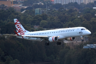 VH-ZPB · Embraer 190-100IGW · (SYD / YSSY)