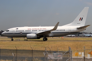 A36-002 (30790) 2000 Boeing 737-7DF(BBJ)