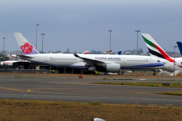 B-18916 (191) 2018 Airbus A350-941