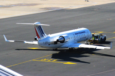 F-GRJI (7147) 1996 Bombardier CRJ-100ER