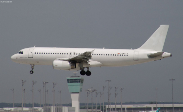 D-AXLA (2500) 2005 Airbus A320-232