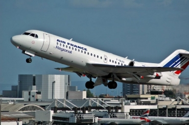 F-GLIU (11543) 1995 Fokker 70