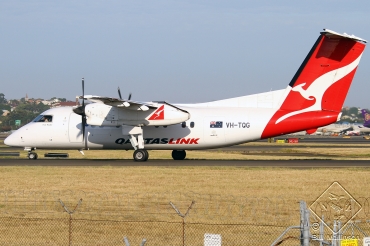 VH-TQG (430) Bombardier Dash 8 201