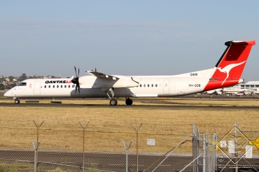 VH-QOB · Bombardier Dash 8-Q402 · (SYD / YSSY)