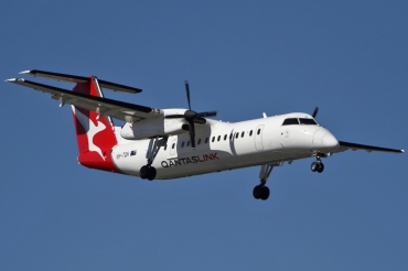 VH-TQH (597) 2003 Bombardier Dash 8-Q315