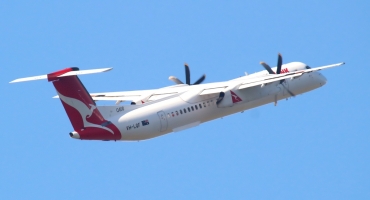 VH-LQF · Bombardier Dash 8-Q402 · (SYD / YSSY)