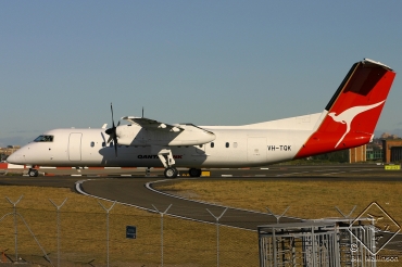 VH-TQK (600) 2004 Bombardier Dash 8-Q315