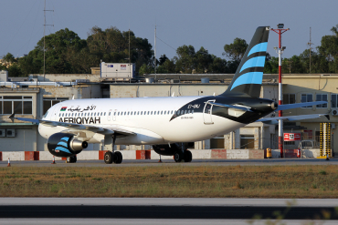 EI-ONJ (4203) 2010 Airbus A320-214