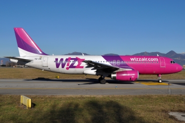 HA-LWE (4372) 2010 Airbus A320-232