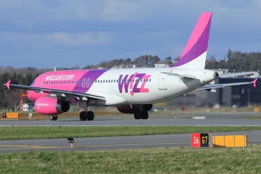 HA-LPT · Airbus A320-232 · (SVG / ENZV)