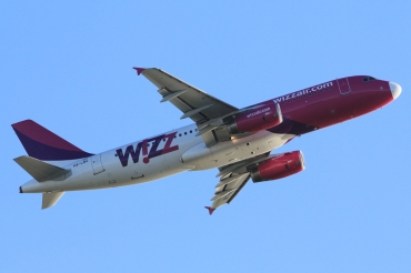 HA-LWA (4223) 2010 Airbus A320-232