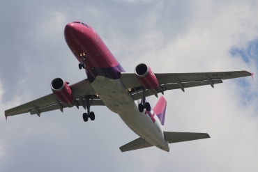 HA-LPQ (cn 3409) Airbus A320-232