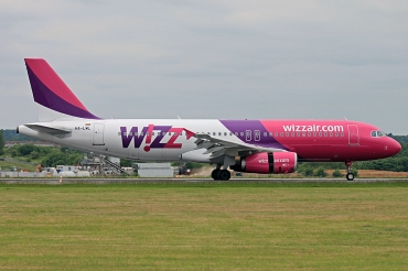 HA-LWL, (cn 4736), Airbus A320-232