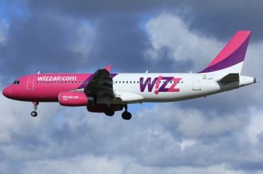 HA-LPT · Airbus A320-232 · (SVG / ENZV)