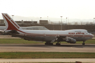 VT-EGC (cn 21995) Boeing 747-237B