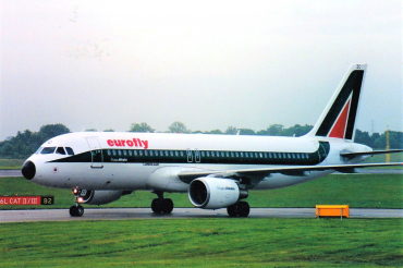 I-EEZC (1852) 2002 Airbus A320-214
