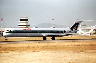 EI-CMZ (49390) McDonnell Douglas MD-83
