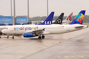 LY-SPC (415) 1993 Airbus A320-231