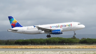 LY-SPC (415) 1993 Airbus A320-231