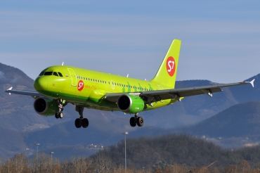 VP-BHJ (cn 2369) Airbus A319-114