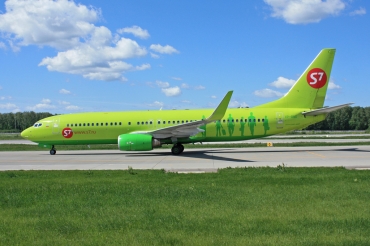 VP-BNG (cn 30640) Boeing 737-83N(WL)