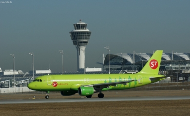 VQ-BET (cn 4150) Airbus A320-214