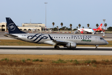 EI-RND (19000512) Embraer 190-100LR