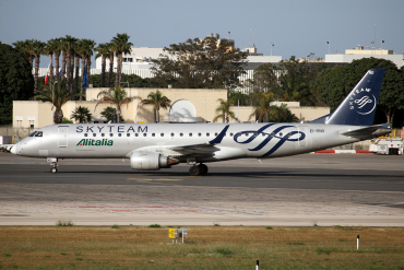 EI-RND (19000512) Embraer 190-100LR