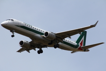 EI-RNC · Embraer 190-100LR · (FCO / LIRF)