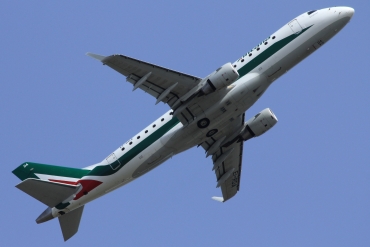 EI-RDA (cn 17000330) Embraer 170-200STD