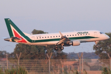 EI-RDB (17000331) Embraer 170-200LR
