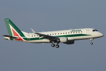 EI-RDC (17000333) Embraer 170-200STD