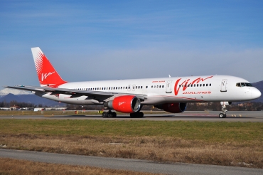 RA-73010 (25438) 1992 Boeing 757-230