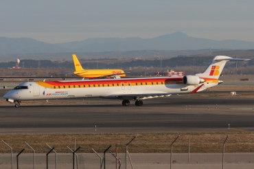 EC-LJS (cn 19003) Bombardier CRJ-1000