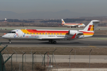 EC-IGO (7661) 2002 Bombardier CRJ200ER