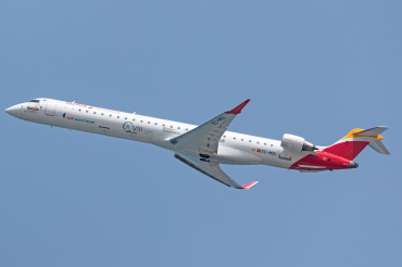 EC-MSL (19058) 2017 Bombardier CRJ-1000